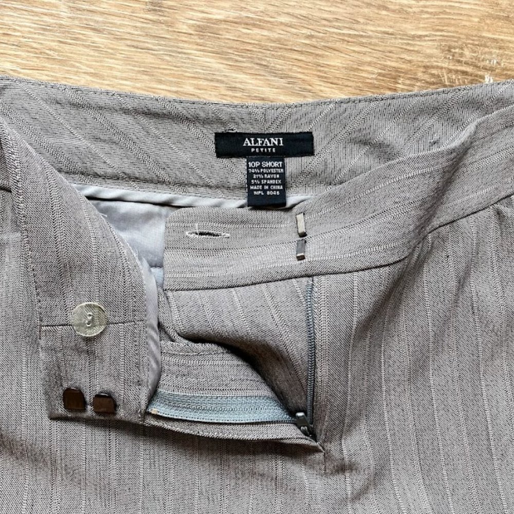 Gray Pinstripe Pants 10 P Short - Picture 3 of 5